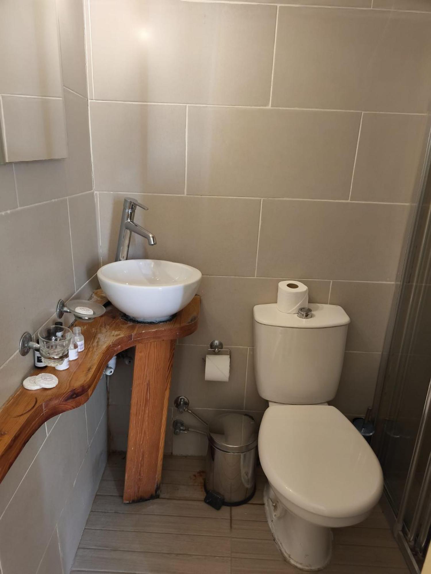 Deniz Konak Boutique Hotel Kyrenia  Habitación foto