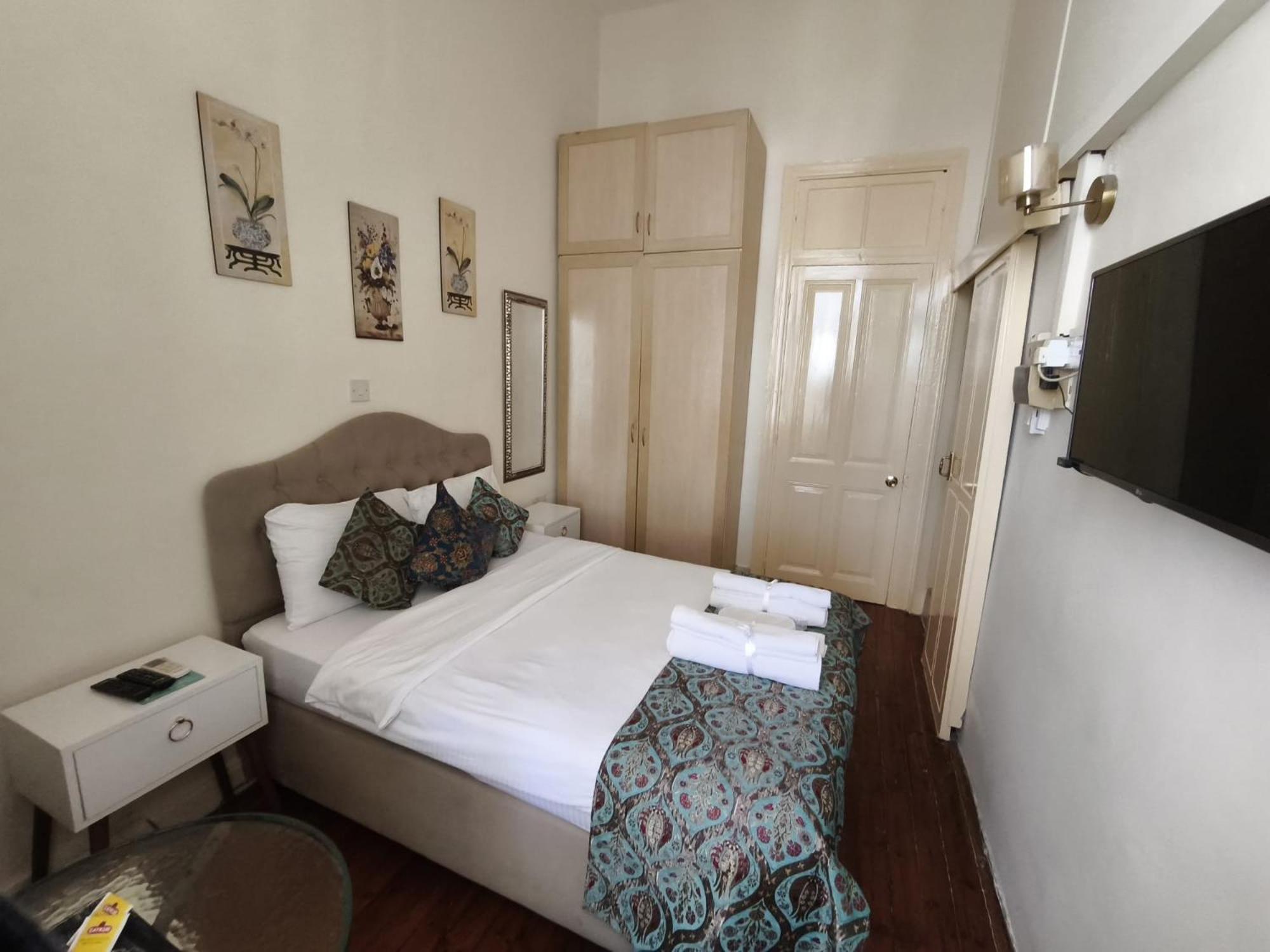Deniz Konak Boutique Hotel Kyrenia  Habitación foto
